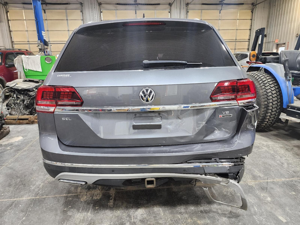 Used Front Right Drive Axle Shaft fits: 2018 Volkswagen Atlas front AWD Front Ri