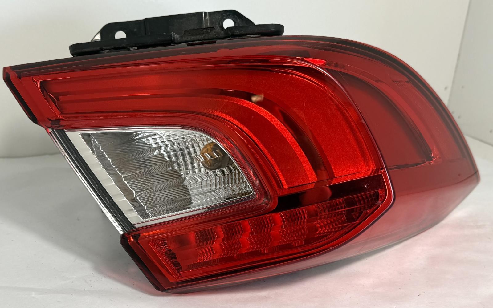 2018-2022 HONDA ACCORD TAILLIGHT LEFT SIDE QUARTER PANEL MOUNTED OEM