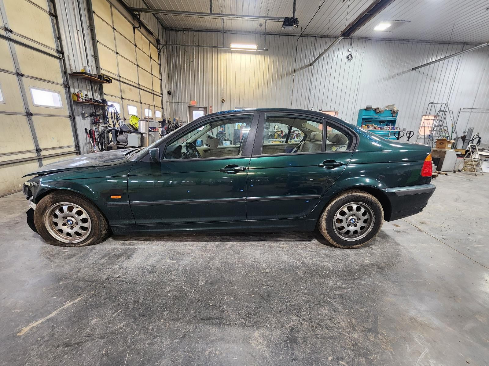 Used Alternator fits: 2000 Bmw 323I 2.8L 120 amp Grade A