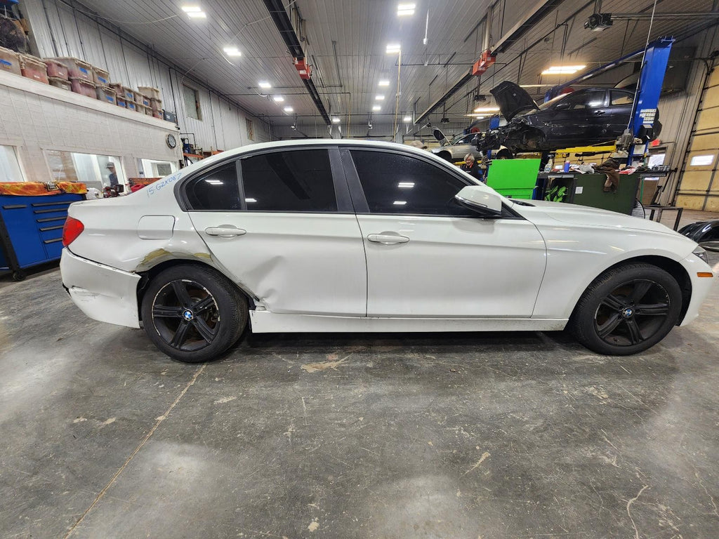 Used Transfer Case Assembly fits: 2015 Bmw 320I  Grade C