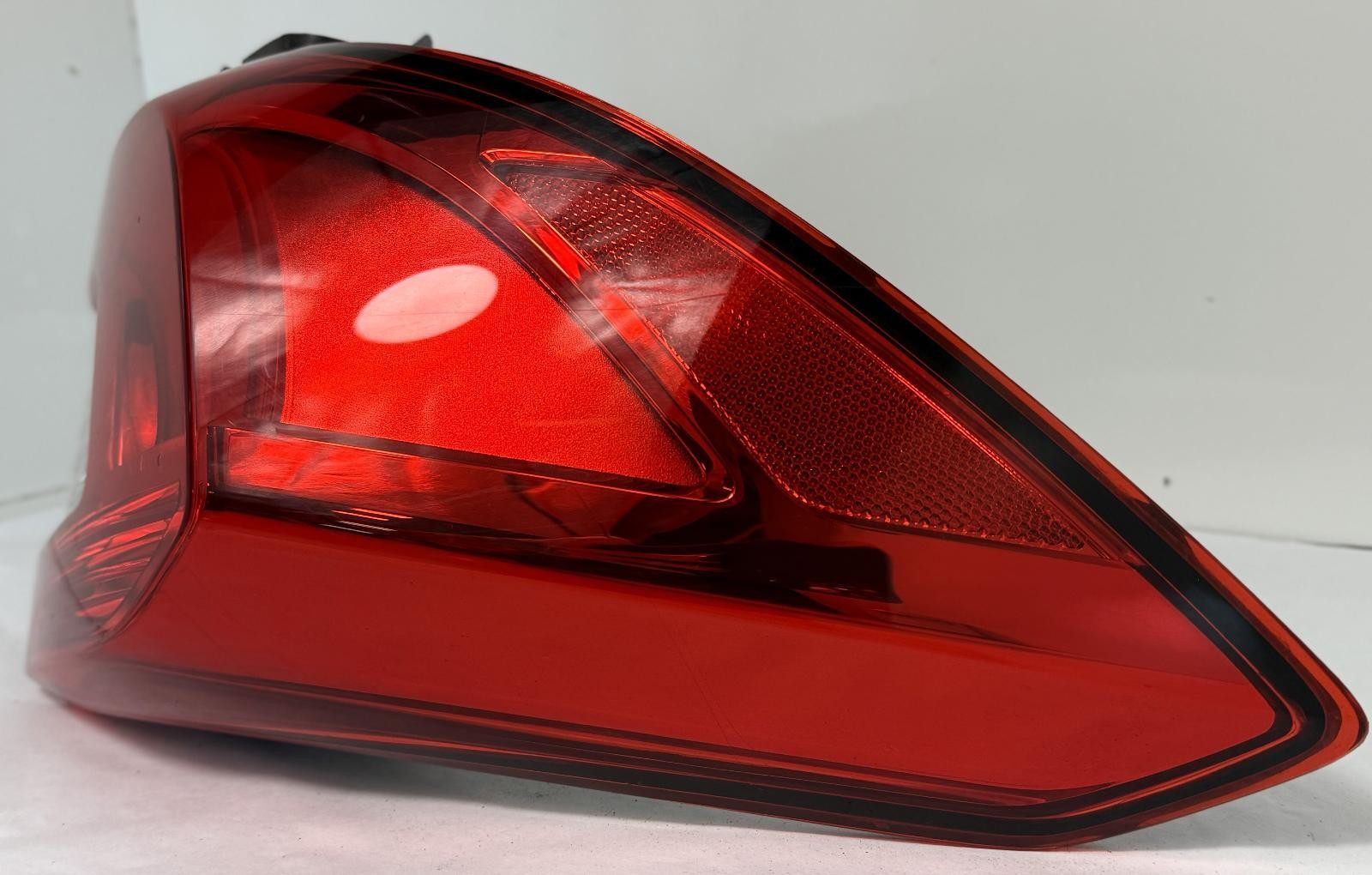 2018-2022 HONDA ACCORD TAILLIGHT LEFT SIDE QUARTER PANEL MOUNTED OEM