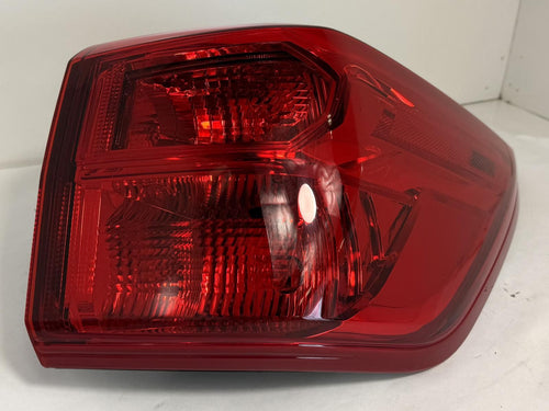 2017-2020 NISSAN PATHFINDER TAILLIGHT RIGHT SIDE QUARTER MOUNT OEM