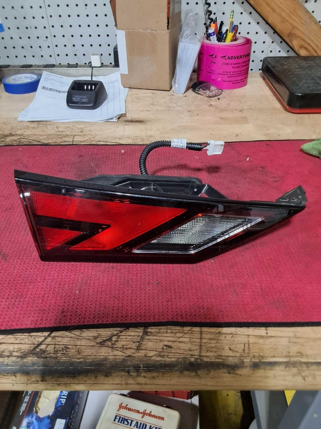 Used Left Tail Light Assembly fits: 2024 Nissan Sentra decklid mounted Left Grad