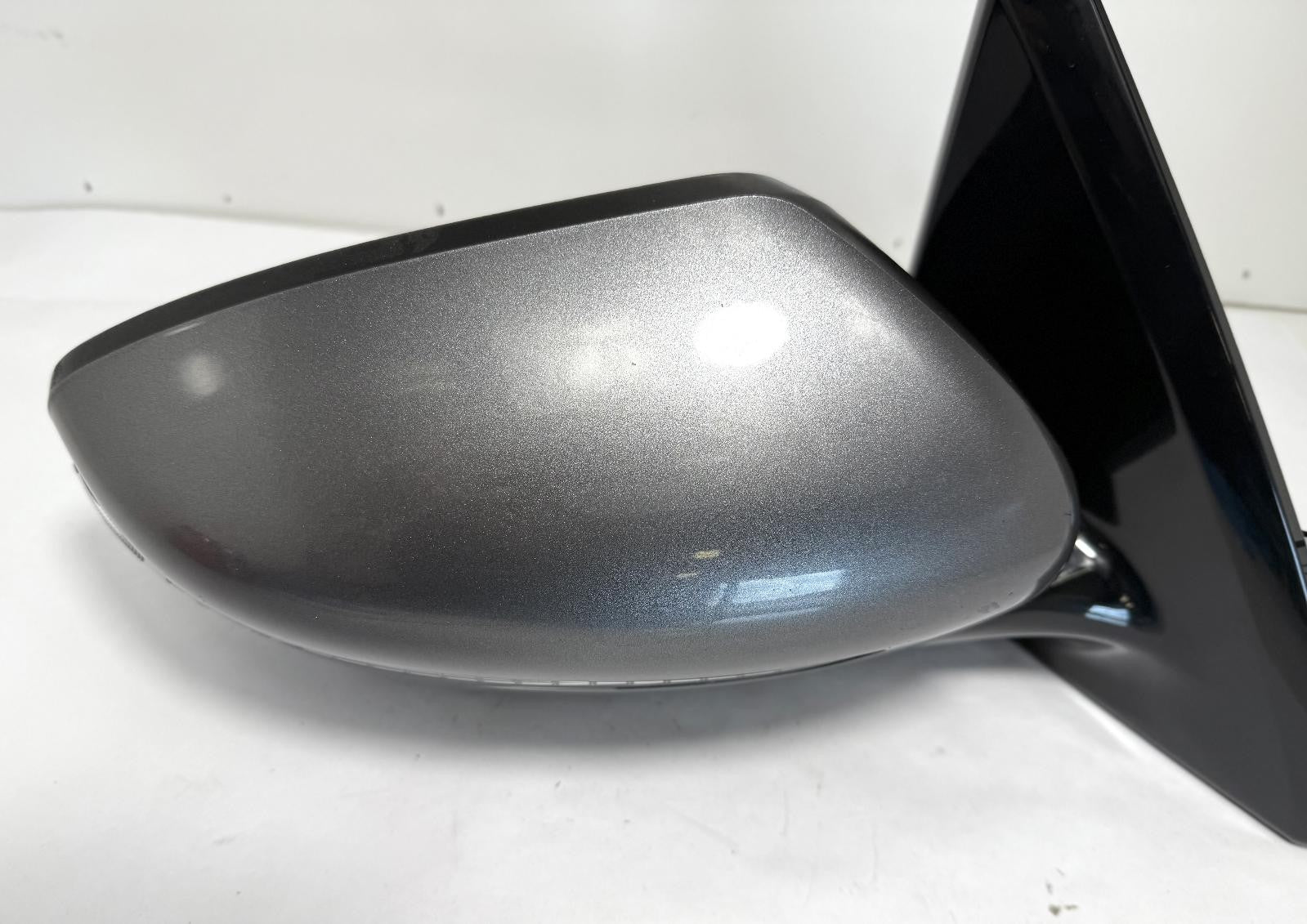 Used Right Door Mirror fits: 2020 Nissan Pathfinder power w/o camera non-heated