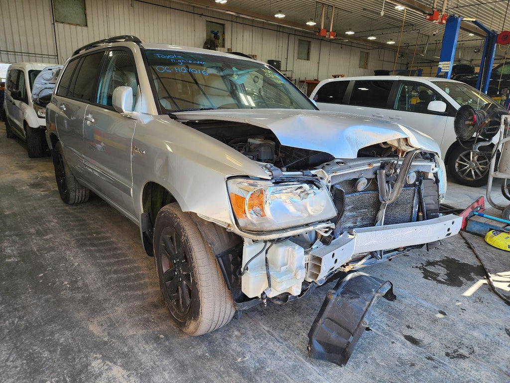 Used Rear Bumper Reinforcement Rear fits: 2006 Toyota Highlander Rear Grade A
