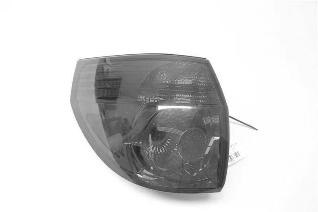 Used Left Tail Light Assembly fits: 2009 Toyota Sienna quarter panel mounted Lef