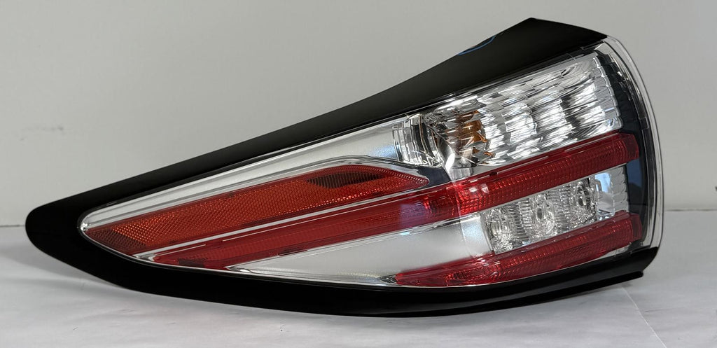2016-2018 NISSAN MURANO TAILLIGHT LEFT DRIVER SIDE OEM 