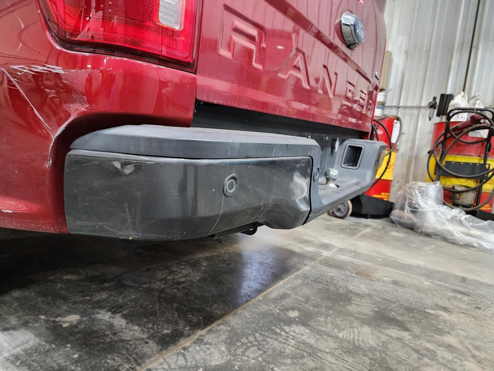 Used Rear Bumper Assembly Rear fits: 2020 Ford Ranger ball mount in bumper 4 pin