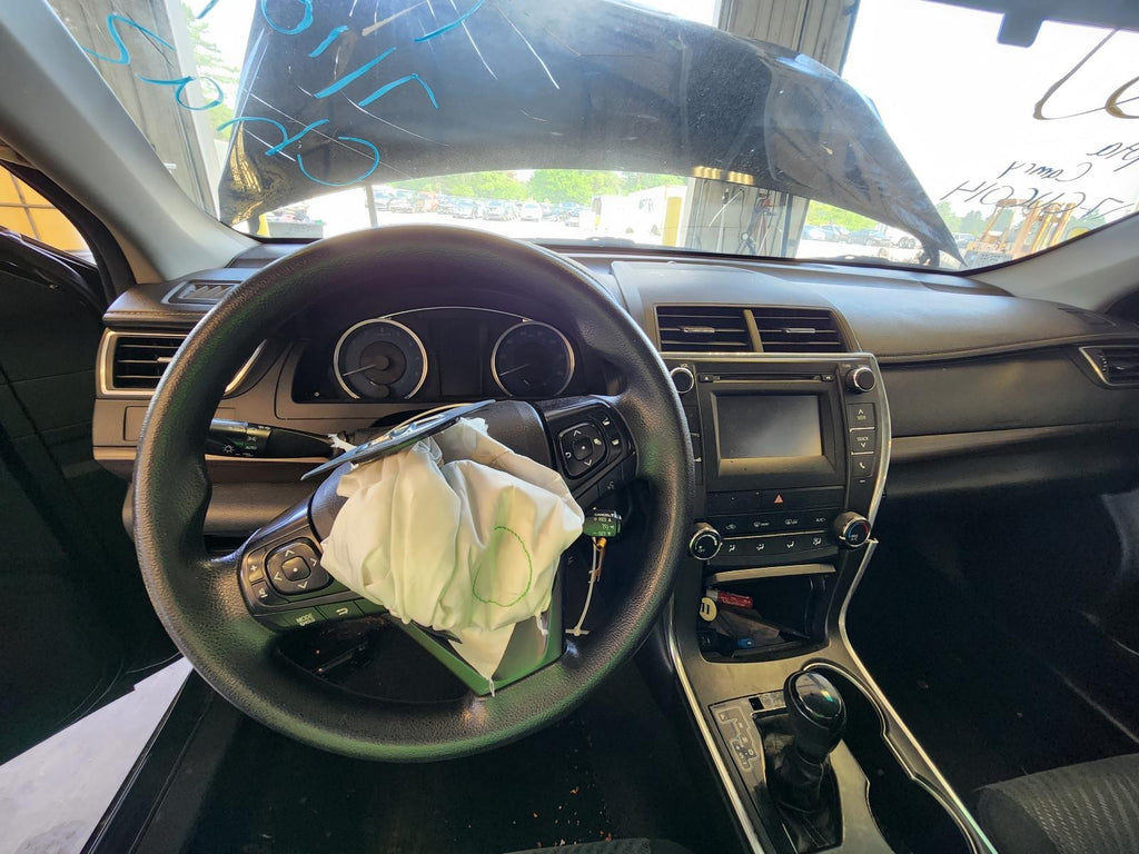 Used Right Door Mirror fits: 2017 Toyota Camry Power heated w/o blind spot alert