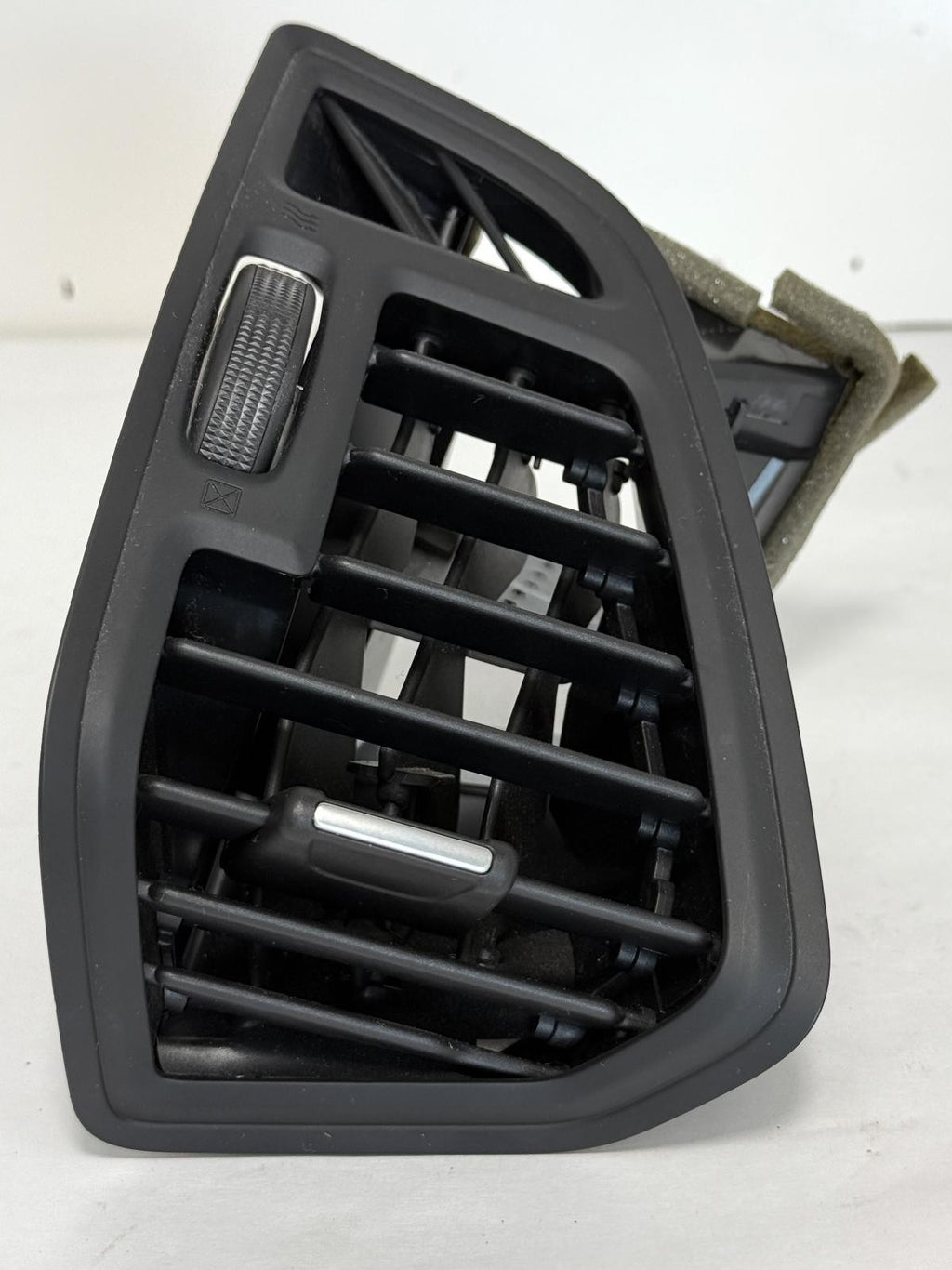 2013-2019 FORD ESCAPE LEFT SIDE DASH HEAT A/C AIR VENT OEM