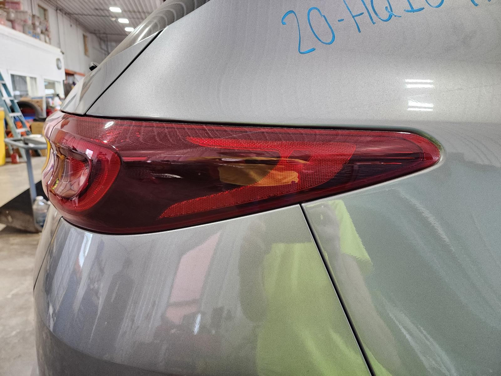Used Right Tail Light Assembly fits: 2020 Kia Sportage quarter panel mounted inc