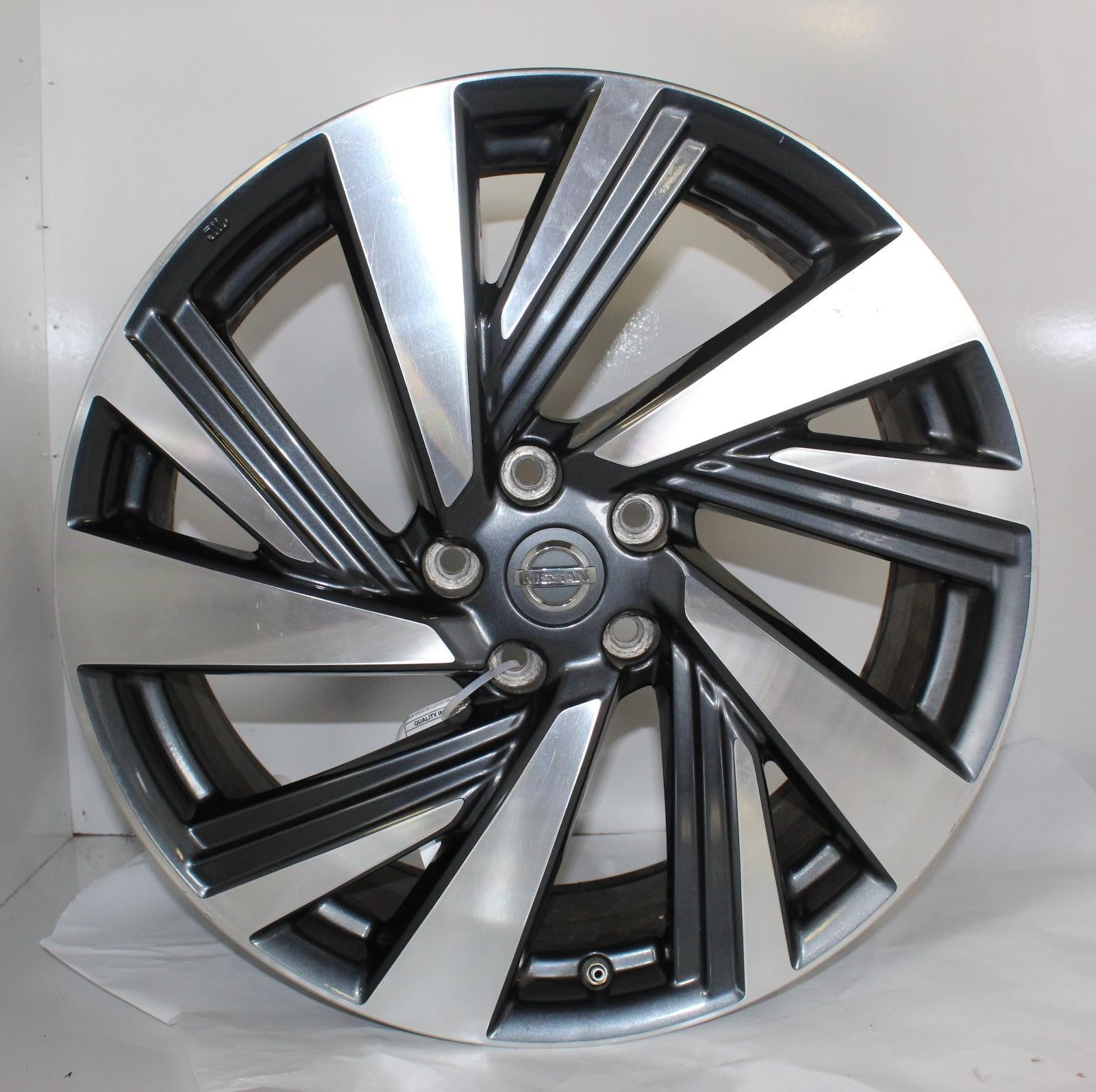 NISSAN MURANO Wheel 20x7-1/2 (alloy), machined and painted (V spoke) 15 16 17
