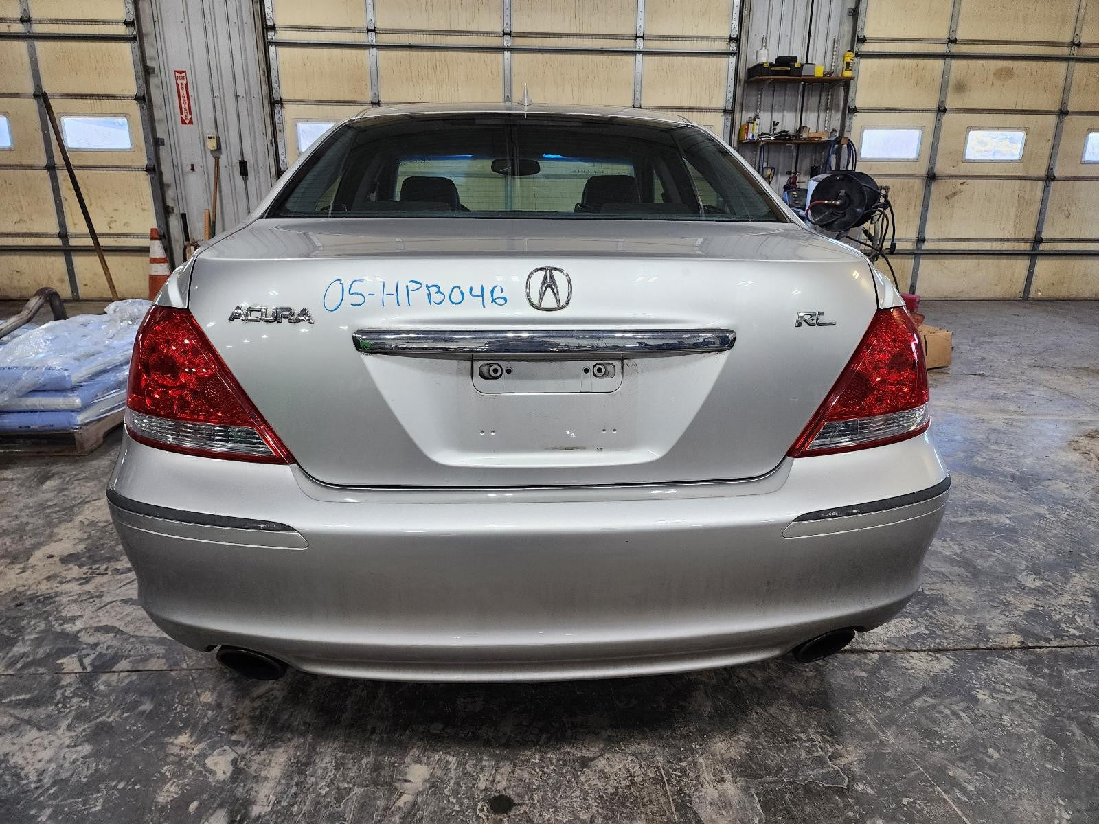 Used Right Tail Light Assembly fits: 2005 Acura Rl Right Grade A