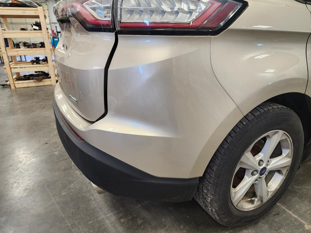 Used Rear Bumper Assembly Rear fits: 2018 Ford Edge SE Rear Grade A