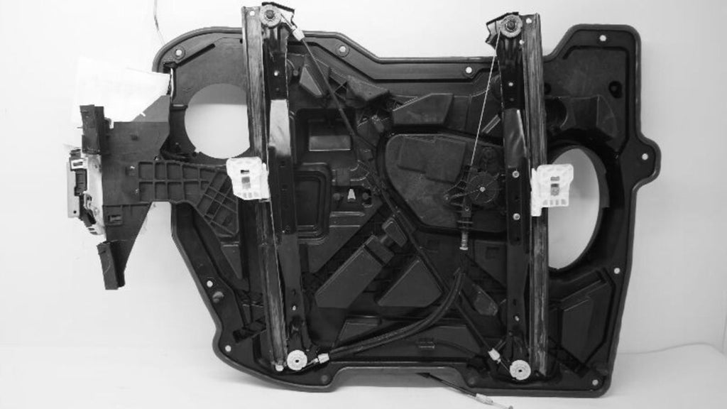 Used Front Right Door Window Regulator Front fits: 2015 Dodge Caravan 2 pin Fron