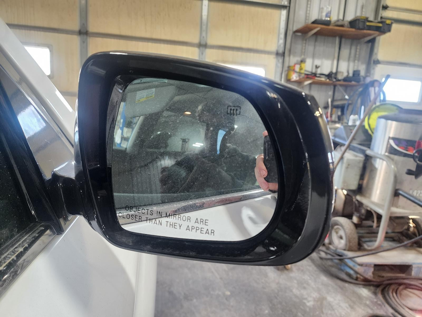 Used Right Door Mirror fits: 2019 Infiniti QX60 power power folding and heated w