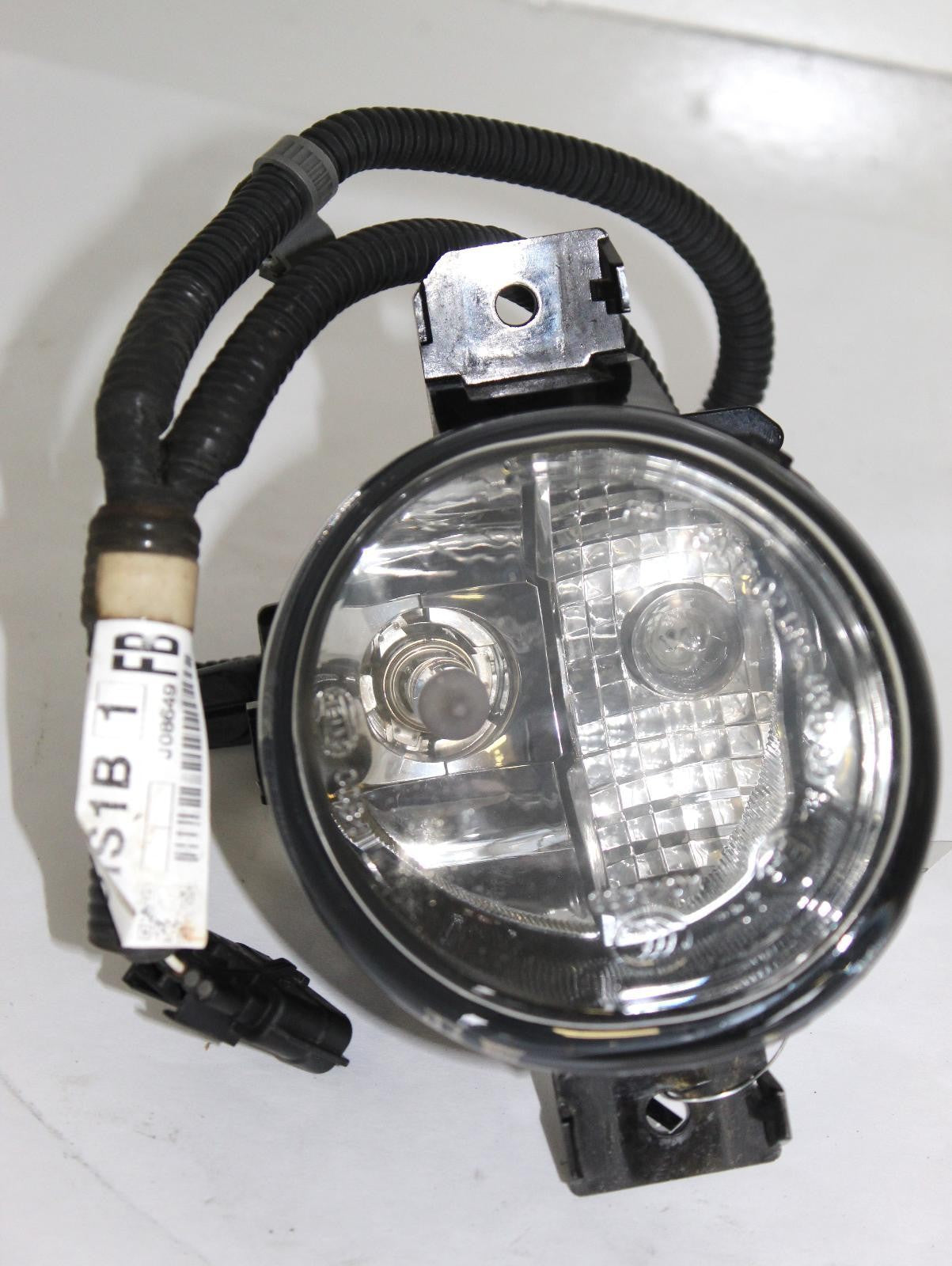 NISSAN ALTIMA R Front Lamp fog lamps, (bumper mounted), halogen headlamps, R. 