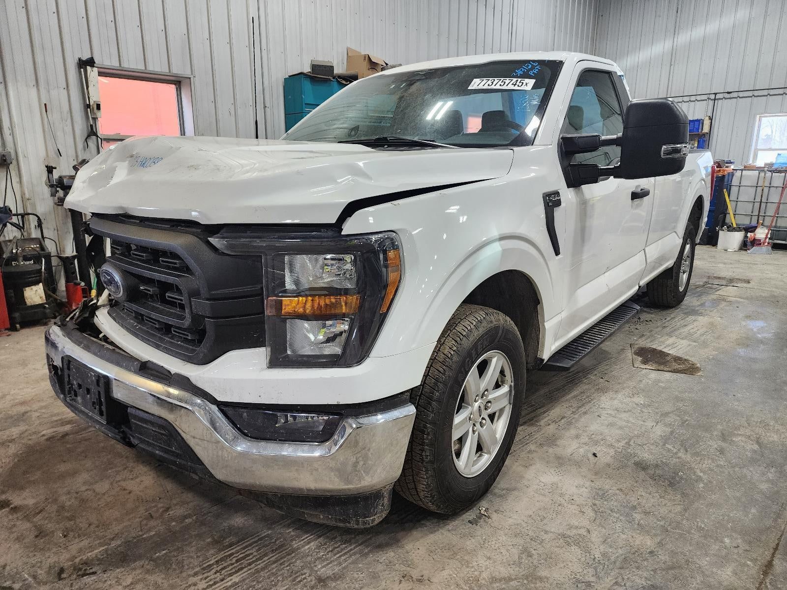 Used Front Center Interior Rear View Mirror fits: 2023 Ford F150 PICKUP manual d