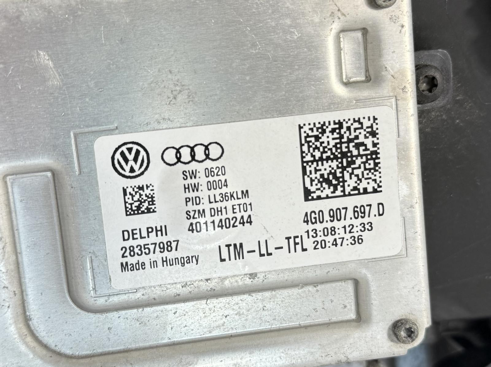 2013-2016 AUDI A5 RIGHT SIDE HEADLIGHT XENON HID SELF ADJUSTING OEM