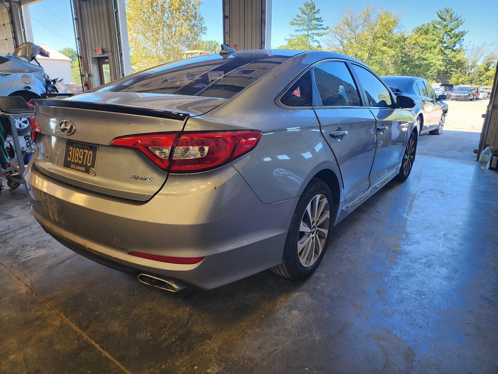 Used Right Tail Light Assembly fits: 2015 Hyundai Sonata VIN 2 5th digit quarter