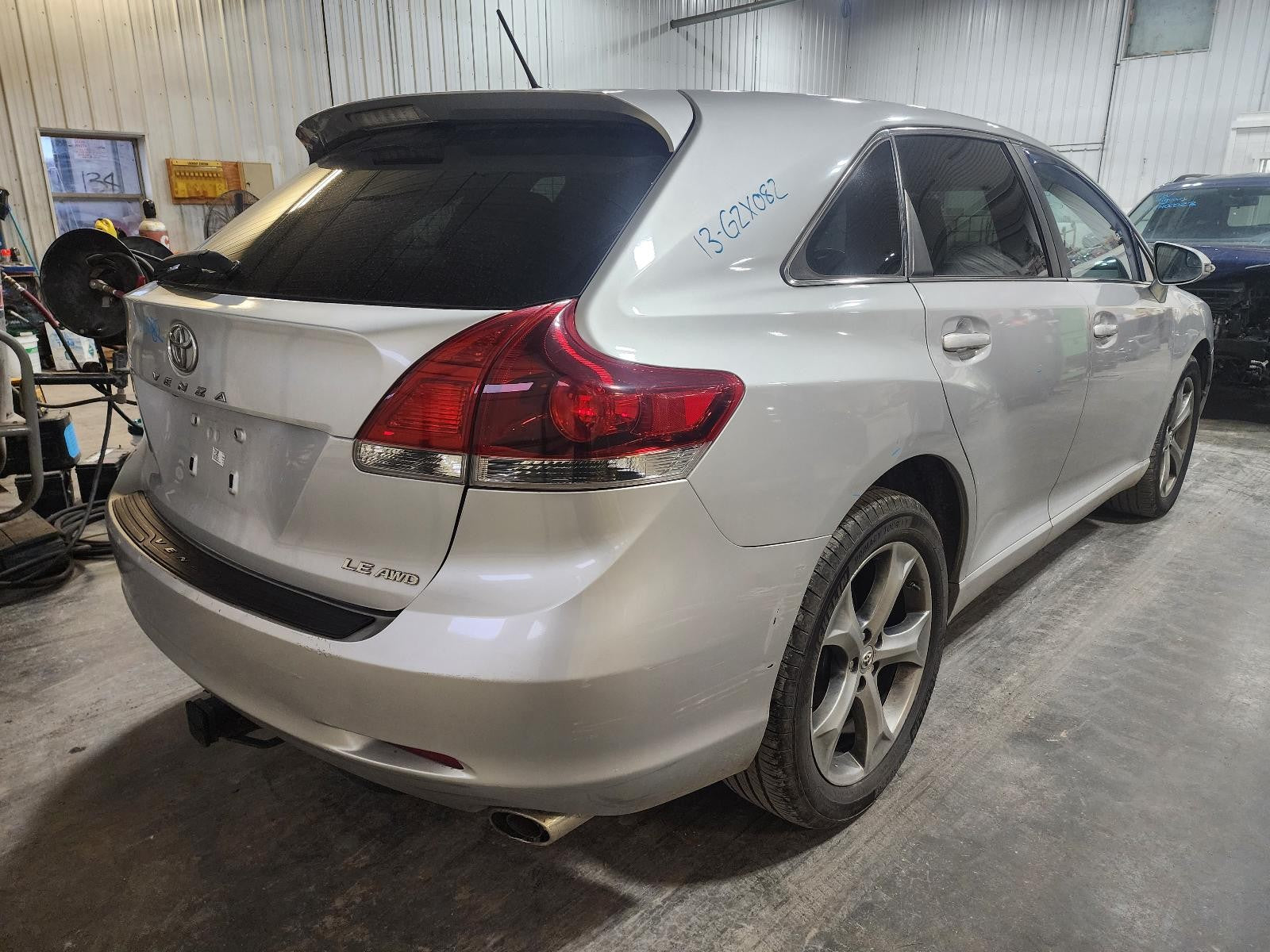 Used Windshield Wiper Motor fits: 2013 Toyota Venza  Grade A