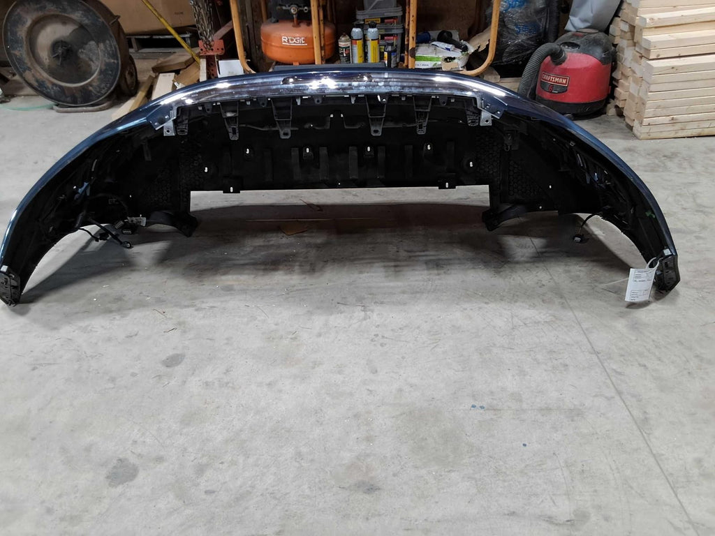 Used Front Bumper Assembly Front fits: 2019 Ford Edge SEL w/adaptive cruise Fron