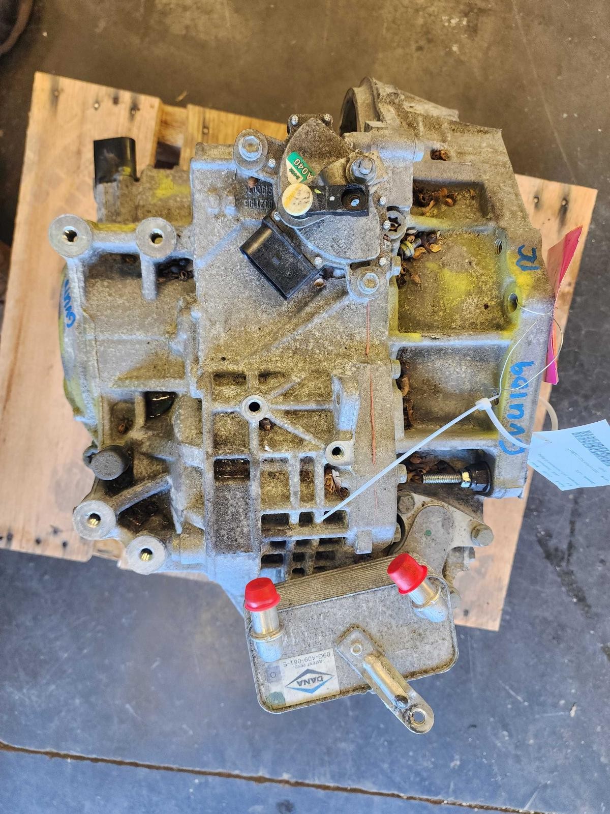 Used Automatic Transmission Assembly fits: 2020 Volkswagen Passat AT transmissio