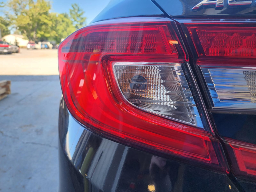 2018-2022 HONDA ACCORD TAILLIGHT LEFT SIDE QUARTER PANEL MOUNTED OEM