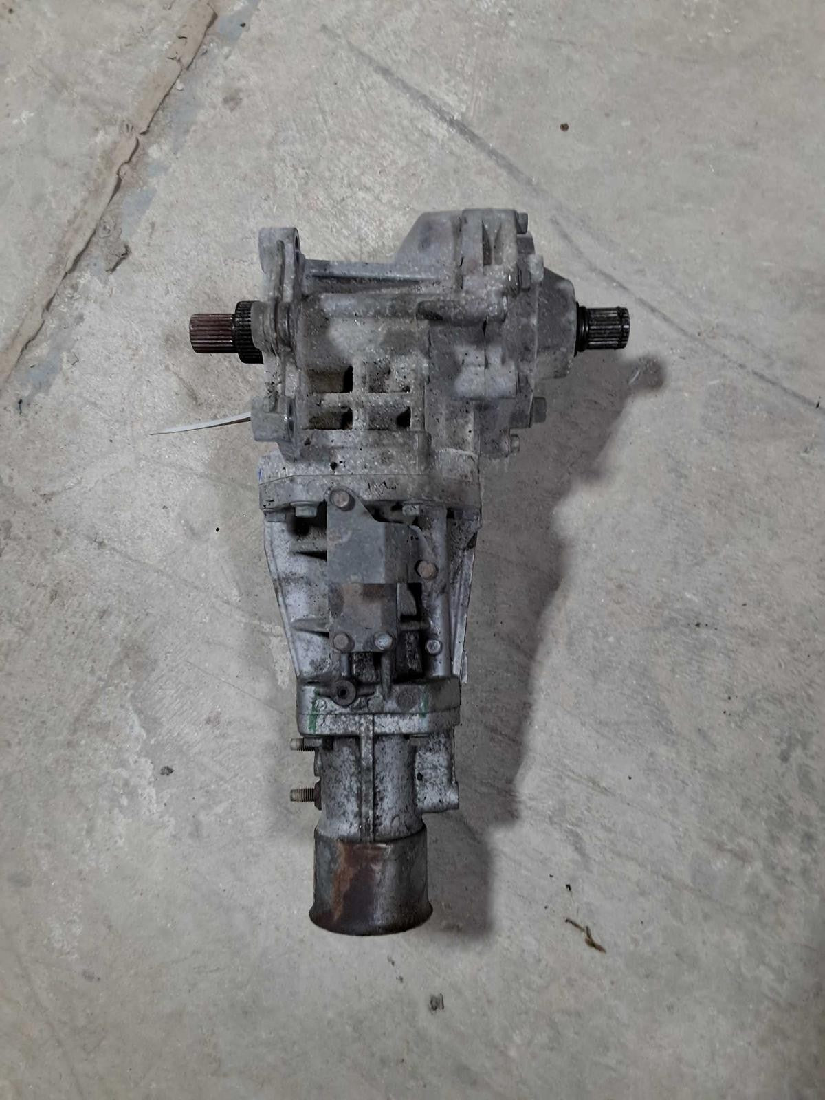 Used Transfer Case Assembly fits: 2016 Jeep Compass AT 6 speed Grade A