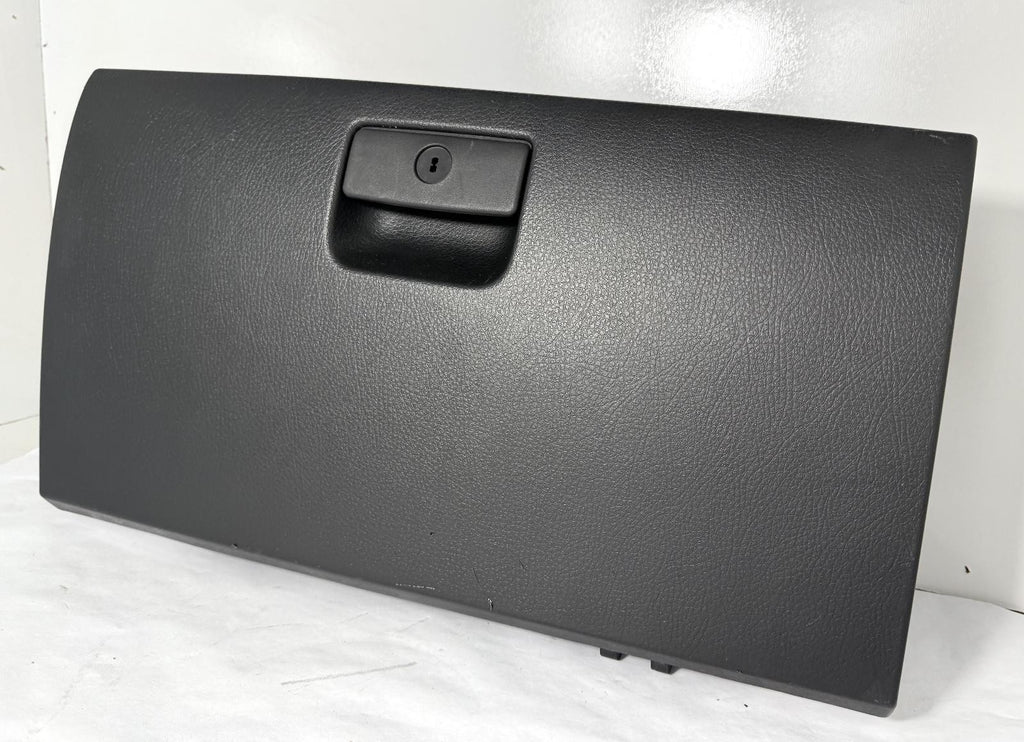 2011-2015 KIA SORENTO GLOVE BOX STORAGE COMPARTMENT DOOR OEM