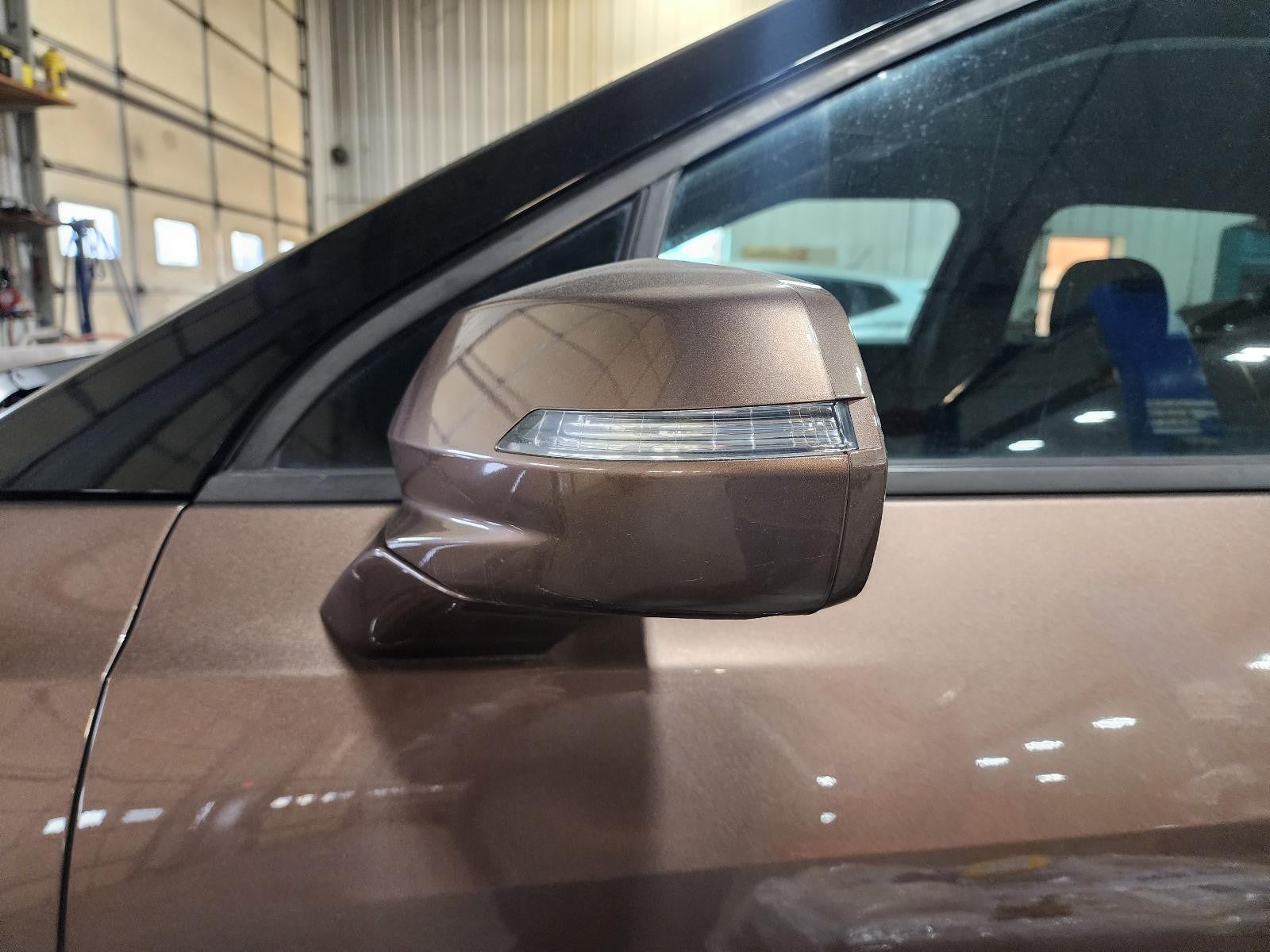 Used Left Door Mirror fits: 2019 Chevrolet Blazer power heated w/integral turn s