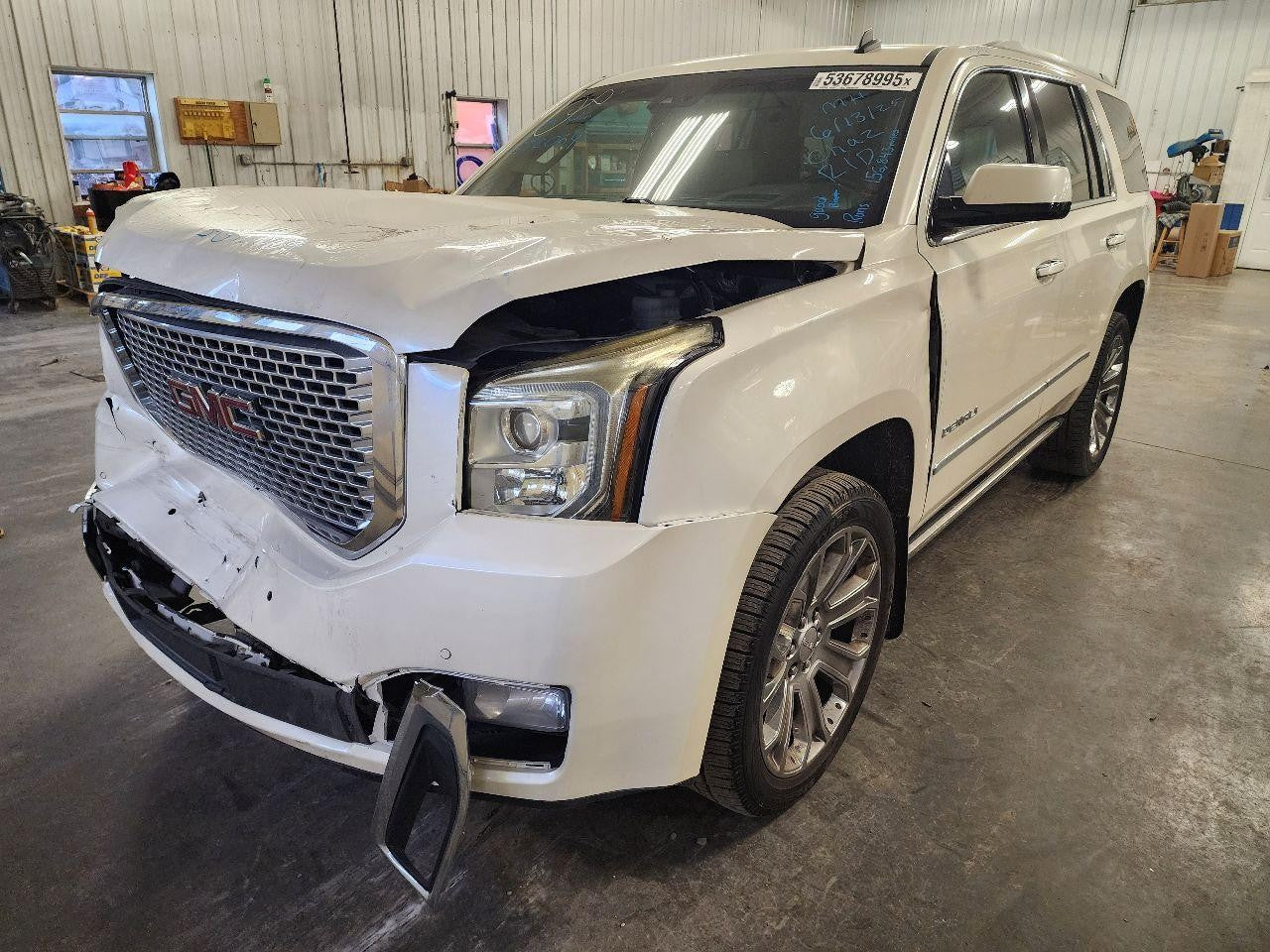 Used Front Upper Center Console fits: 2015 Gmc Yukon roof w/sunroof Front Upper