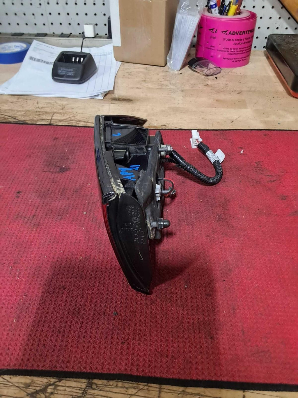 Used Left Tail Light Assembly fits: 2024 Nissan Sentra decklid mounted Left Grad