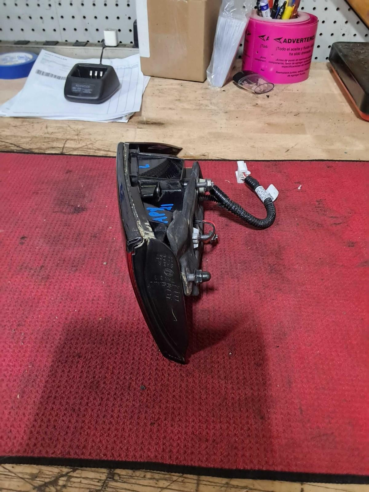 Used Left Tail Light Assembly fits: 2024 Nissan Sentra decklid mounted Left Grad