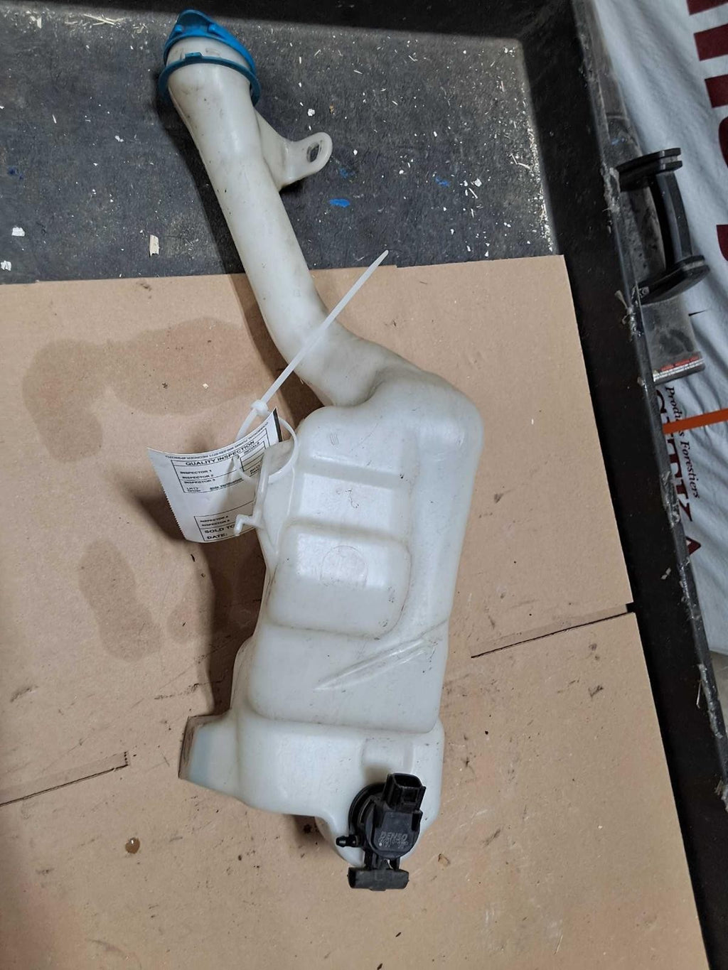 Used Washer Fluid Reservoir fits: 2013 Honda Accord US market 2.4 Grade A