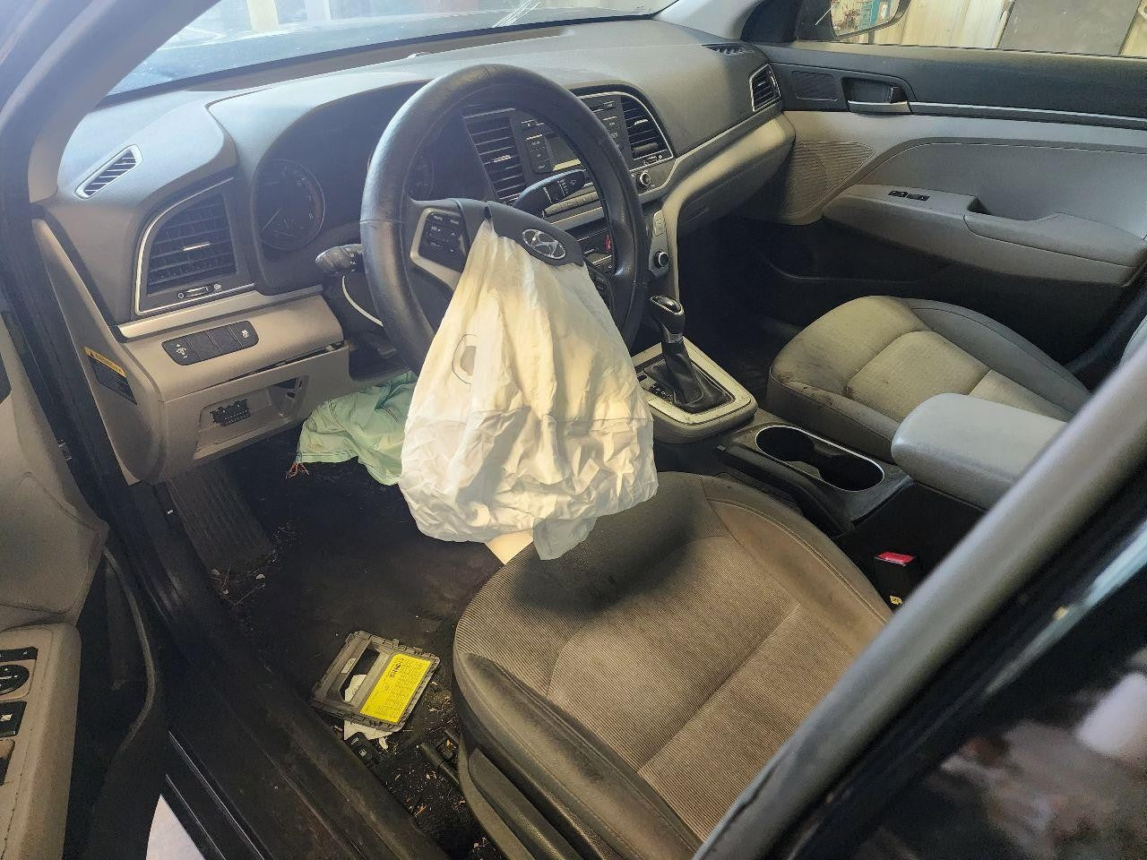 Used Front Right Drive Axle Shaft fits: 2017 Hyundai Elantra front AT 2.0L Sedan