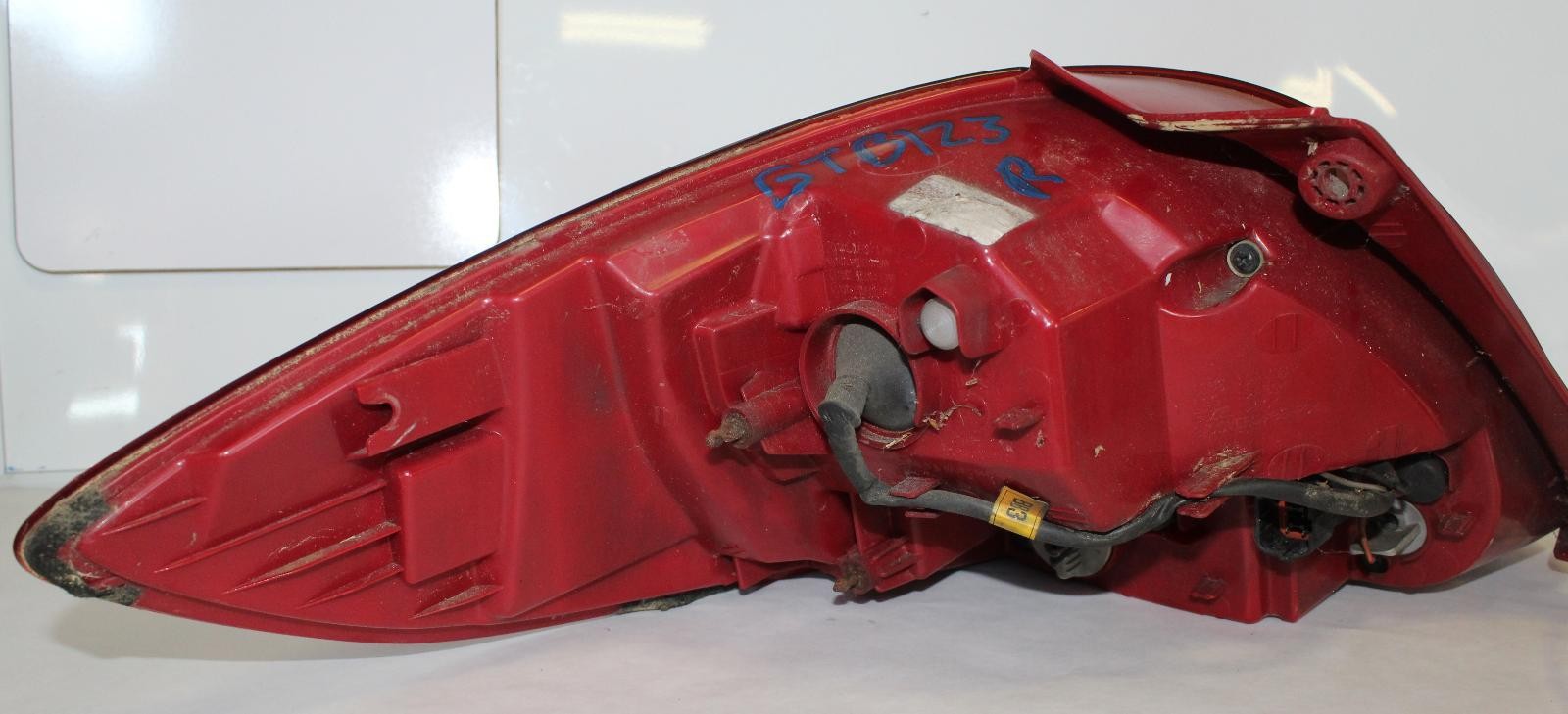 HYUNDAI VELOSTER R Taillight w/o LED accent; R. 13 14 15 16 17
