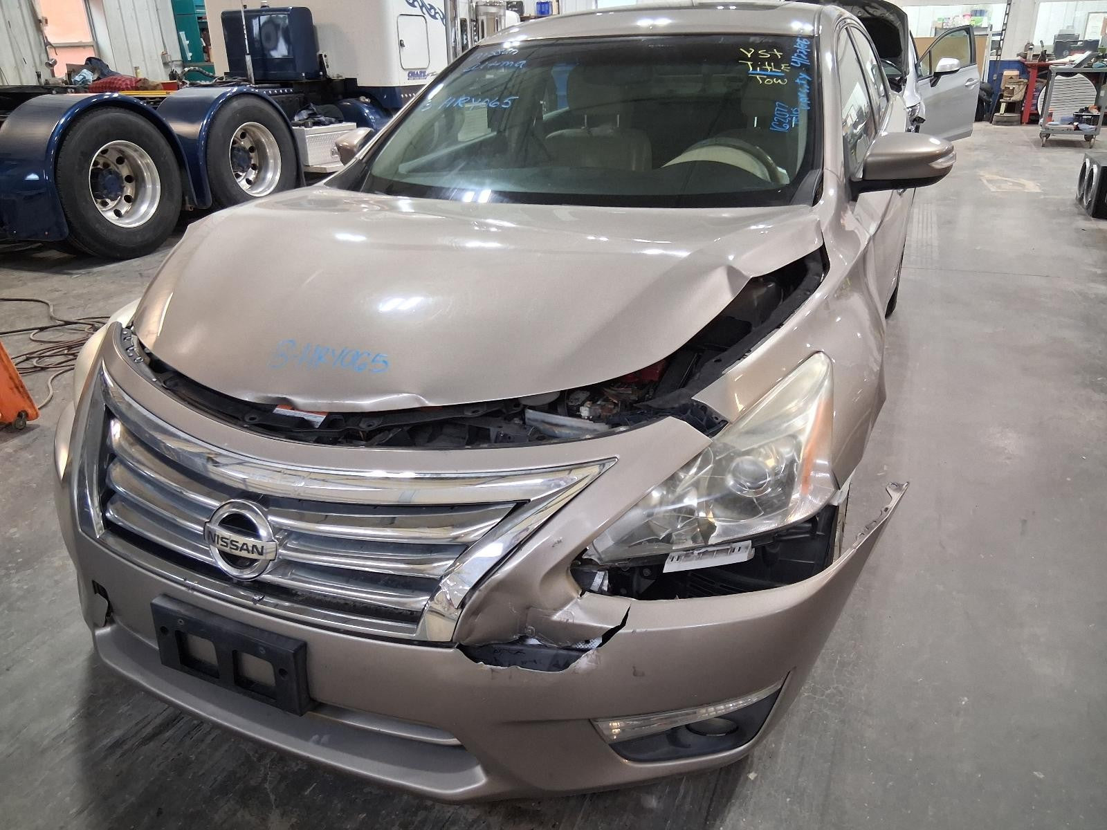 Used Engine Coolant Reservoir fits: 2013 Nissan Altima  Grade A