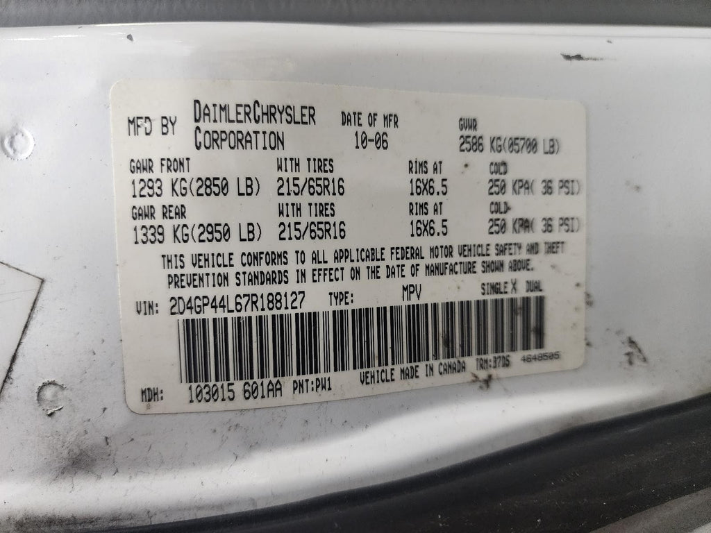 Used Speedometer Gauge fits: 2007 Dodge Caravan cluster white face w/tachometer