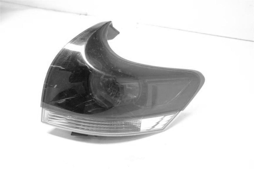 Used Right Tail Light Assembly fits: 2013 Toyota Venza quarter panel mounted Rig