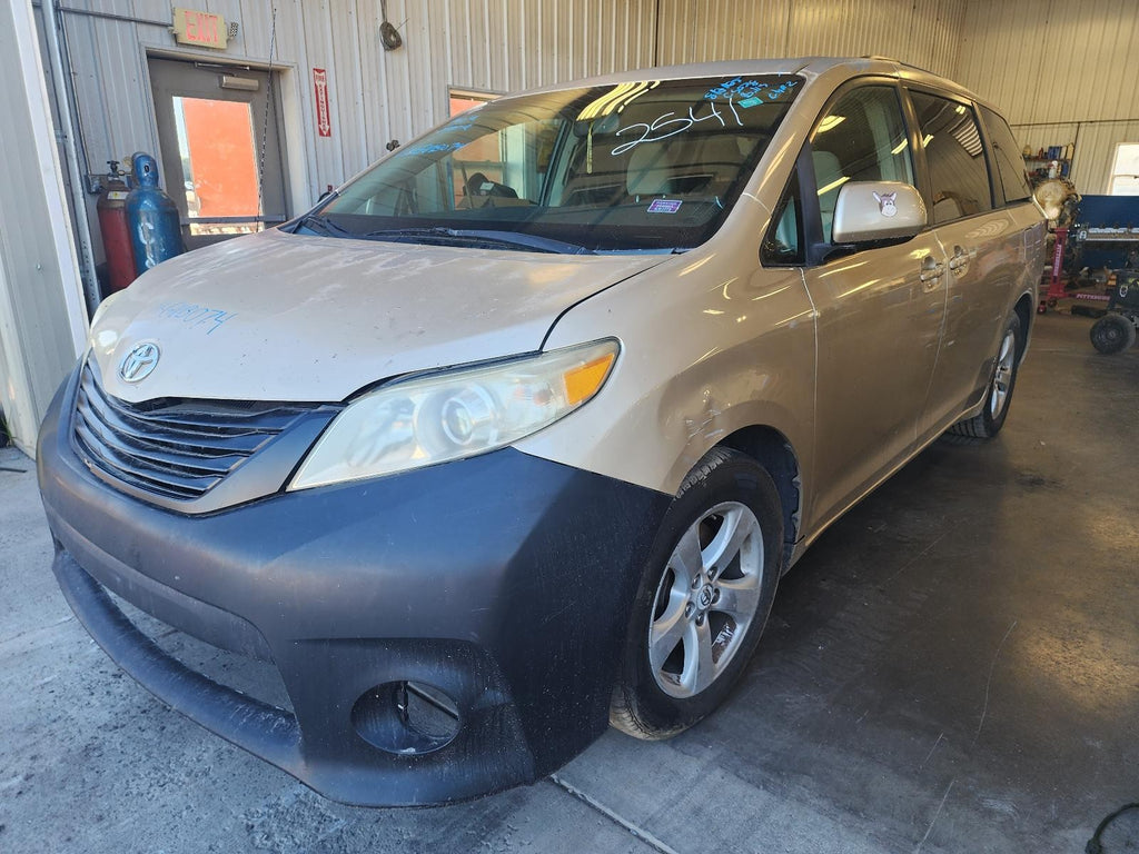 Used Starter Motor fits: 2011 Toyota Sienna 1.7kw Grade C