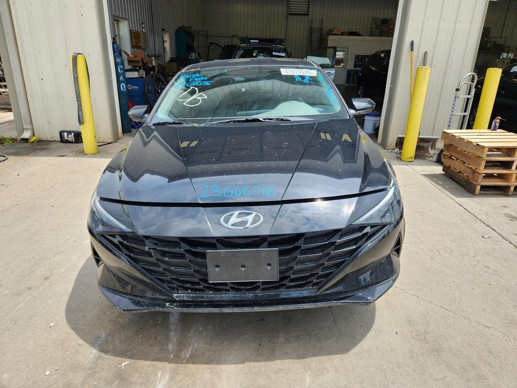 Used Front Upper Center Console fits: 2023 Hyundai Elantra US built roof w/o sun