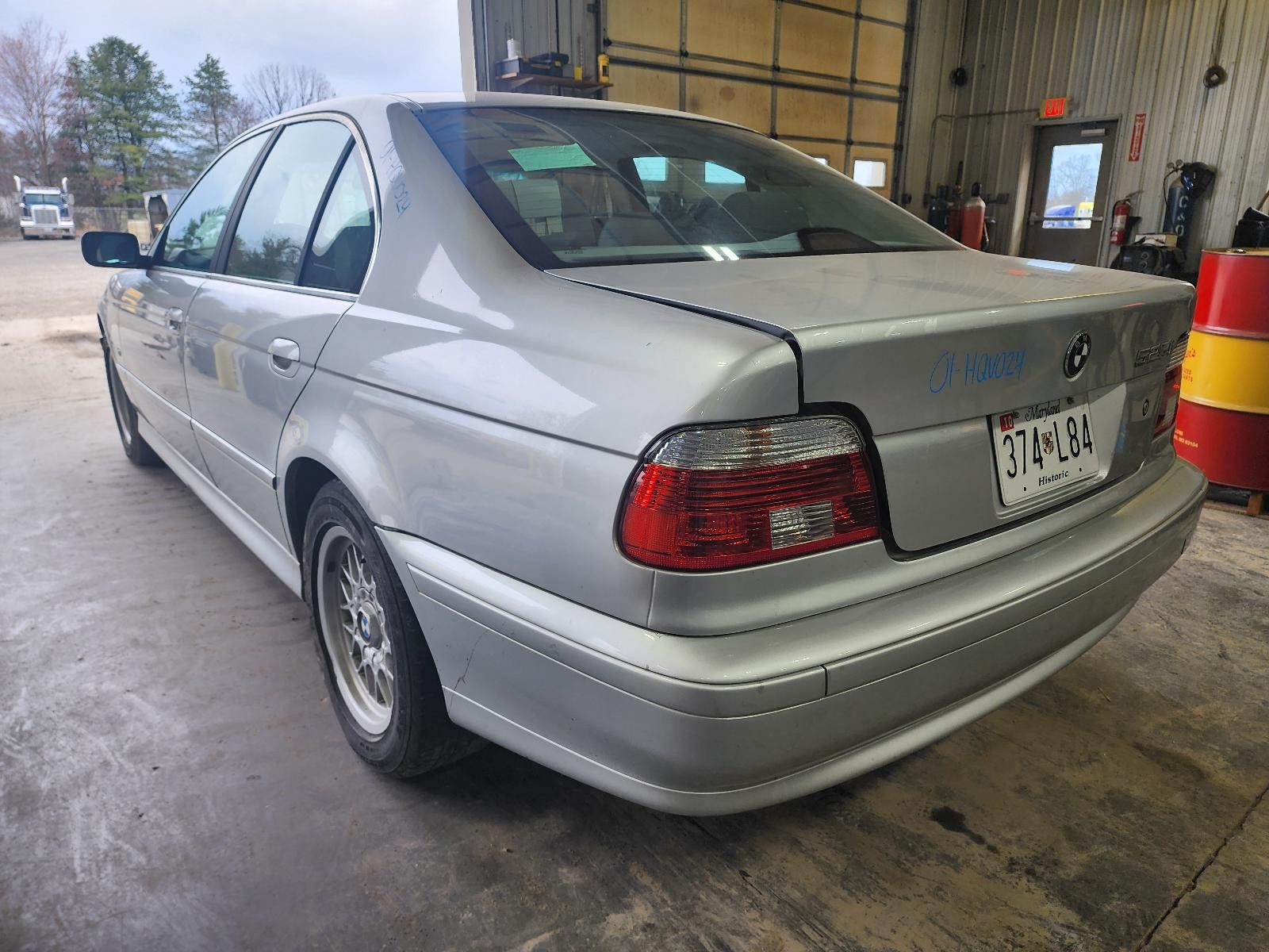 Used Left Door Mirror fits: 2001 Bmw 525I Power w/memory w/anti-glare w/gloss fi