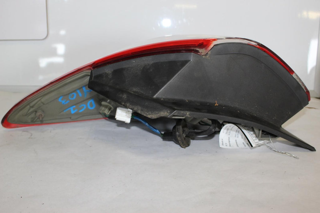 NISSAN MURANO R Taillight 4 Dr, quarter panel mounted, R. 11 12 13 14