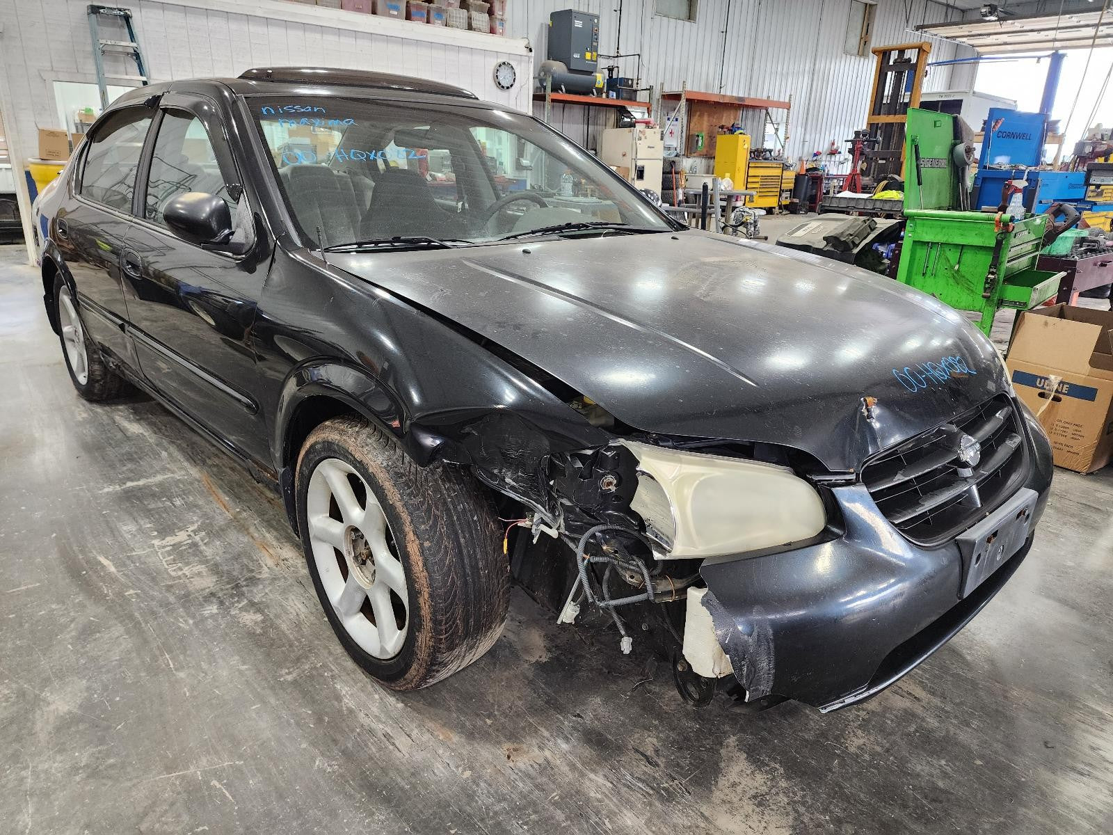 Used Front Left Door Window Regulator Front fits: 2000 Nissan Maxima Front Left