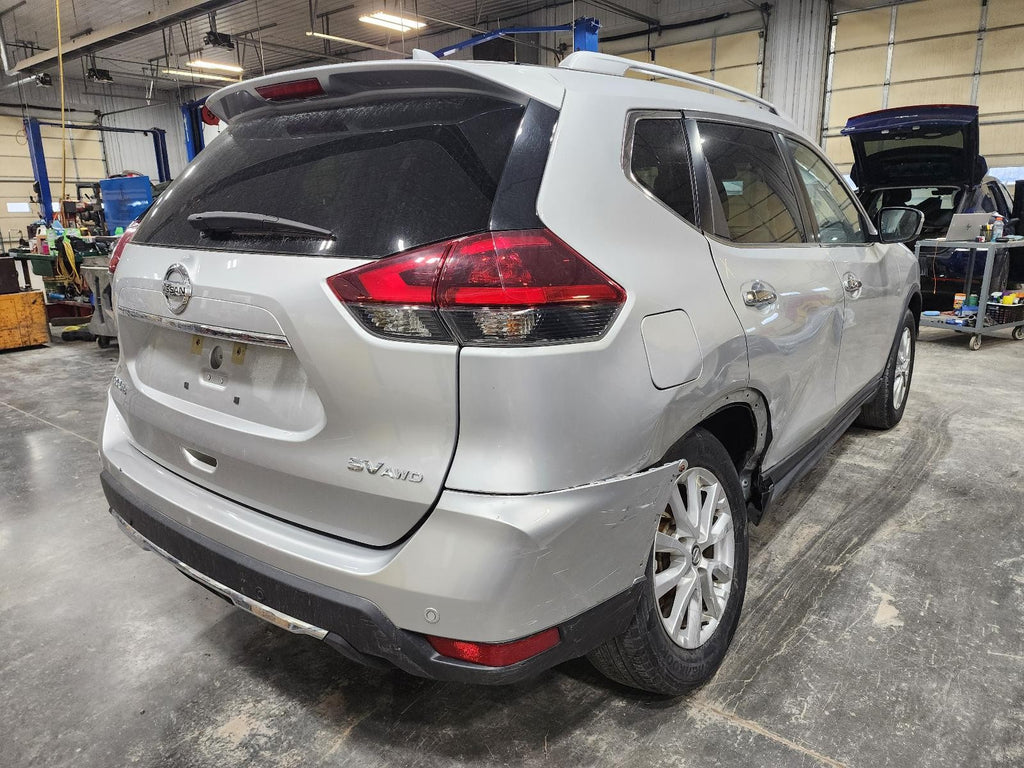 Used Right Tail Light Assembly fits: 2020 Nissan Rogue VIN 5 1st digit USA built