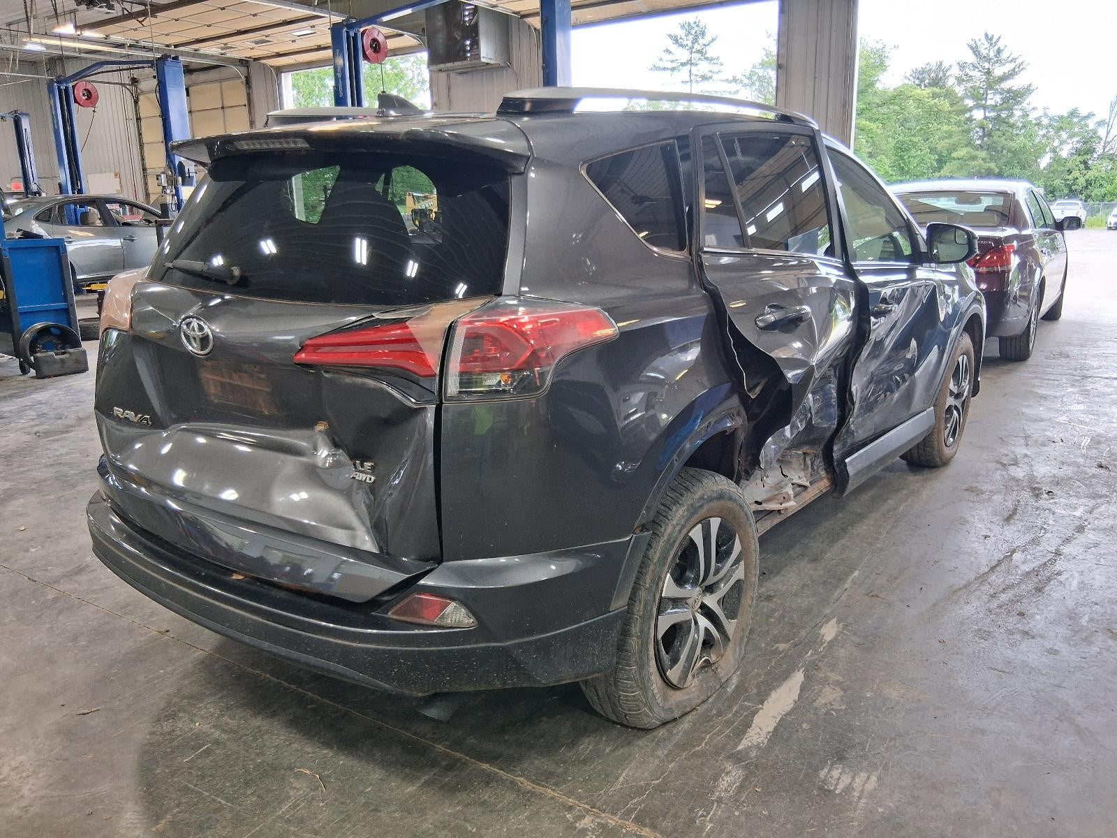 Used Windshield Wiper Motor fits: 2017 Toyota Rav4 gasoline Grade A