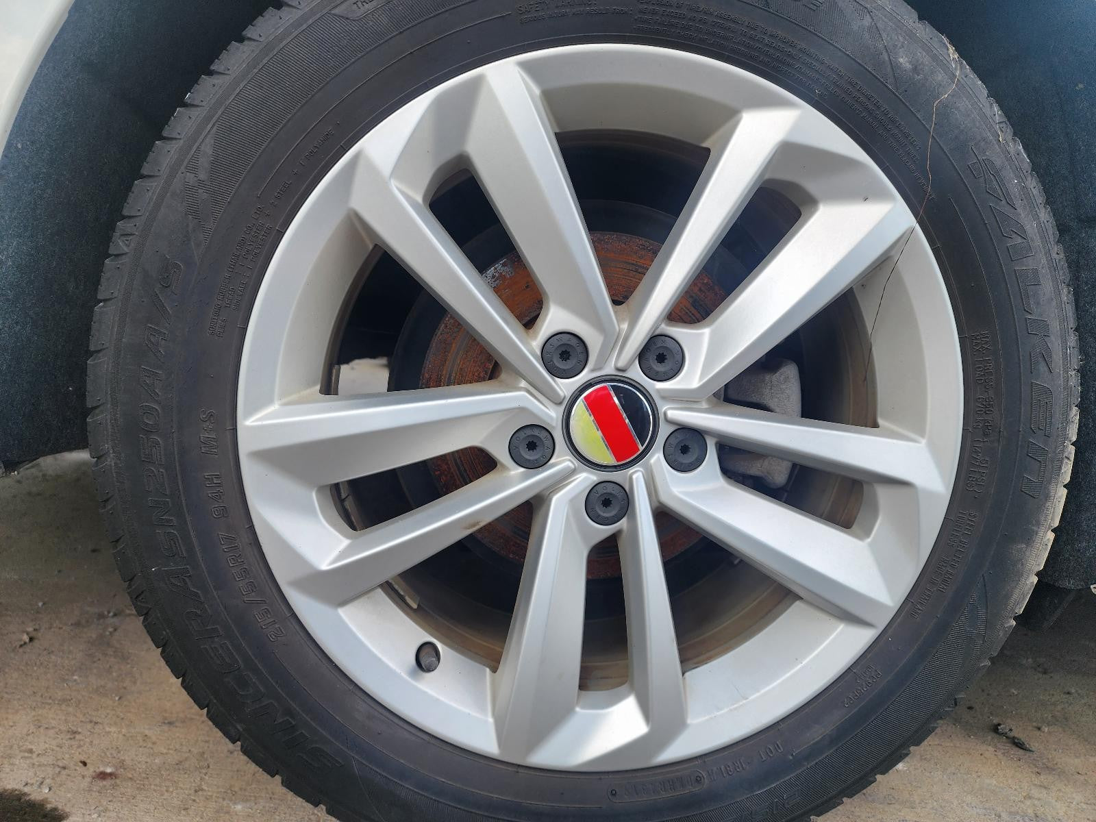 Used Wheel fits: 2020 Volkswagen Passat 17x7 alloy 10 spoke Grade A