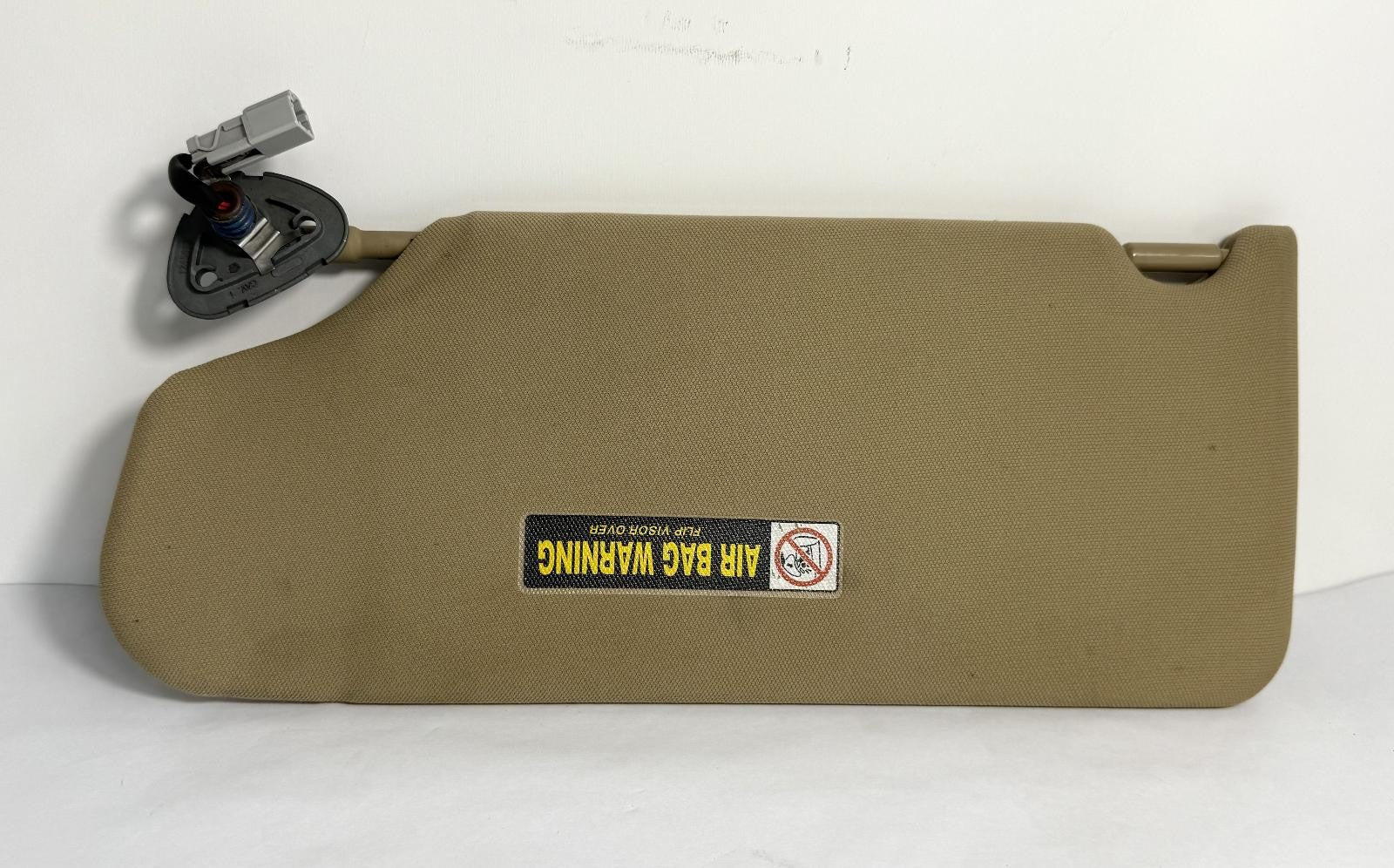 Used Right Sun Visor fits: 2006 Honda Accord w/illumination US built Right Grade
