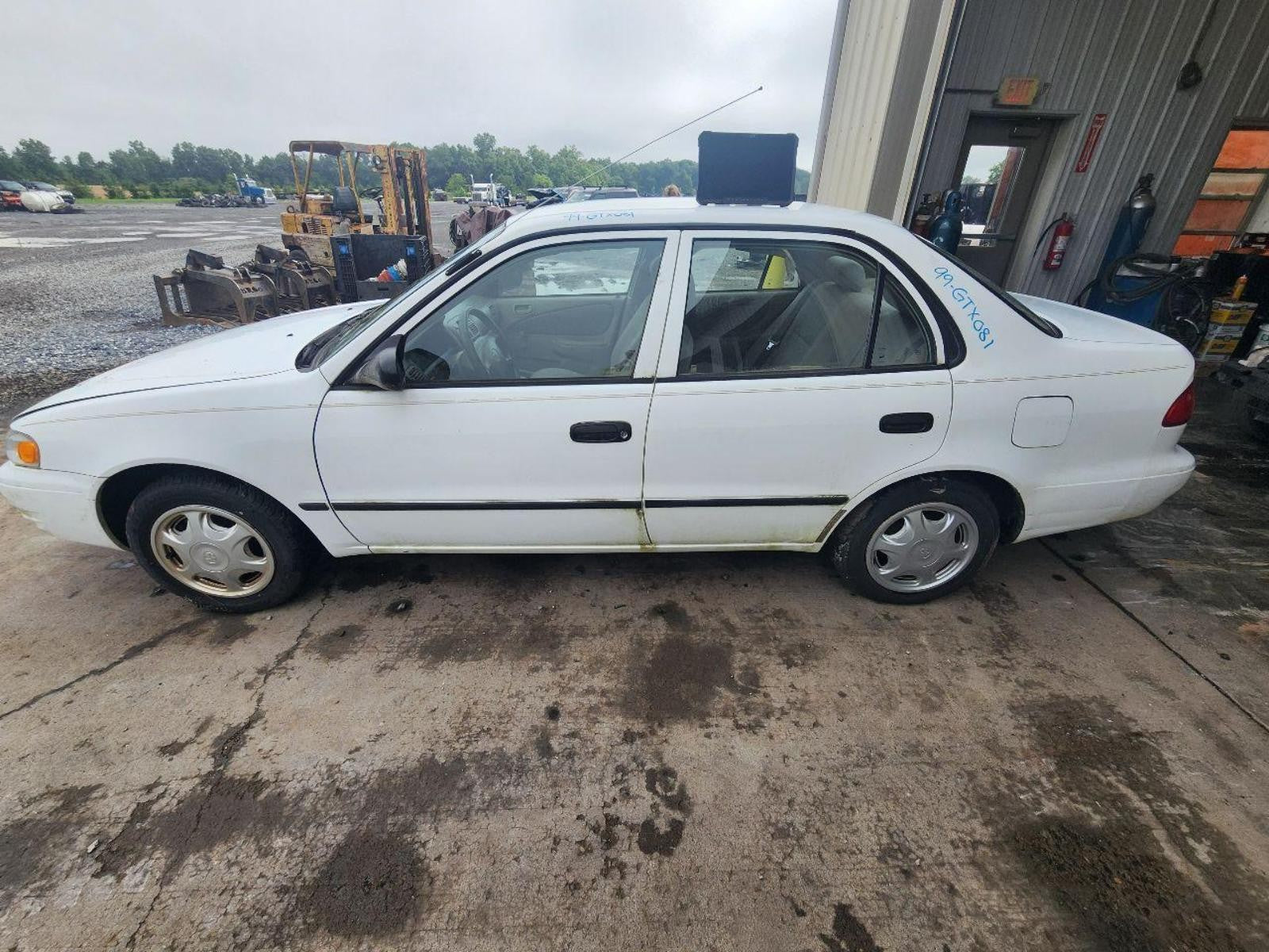 TOYOTA COROLLA Lid/Gate  98 99 00